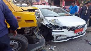 Accident in Indore: इंदौर में स्कूल बस और नगर निगम पार्षद की कार के बीच टक्कर, दो बच्चे घायल