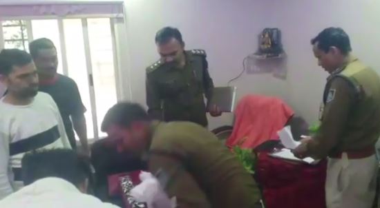 Khandwa: पुलिस ने क्रिकेट पर ऑनलाइन सट्टा खेलने वाले तीन लोगों को किया गिरफ्तार