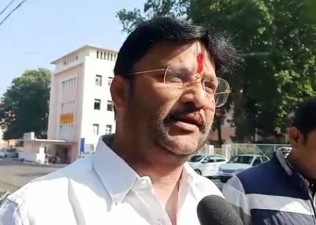 MP: कांग्रेस MLA सुनील सराफ ने दी सफाई, कहा- दीवाली वाली बंदूक से की गई थी फायरिंग