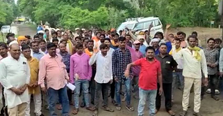 Jhabua: भूमि अधिग्रहण के खिलाफ आदिवासी बाहुल्य क्षेत्रों में विरोध-प्रदर्शन शुरु