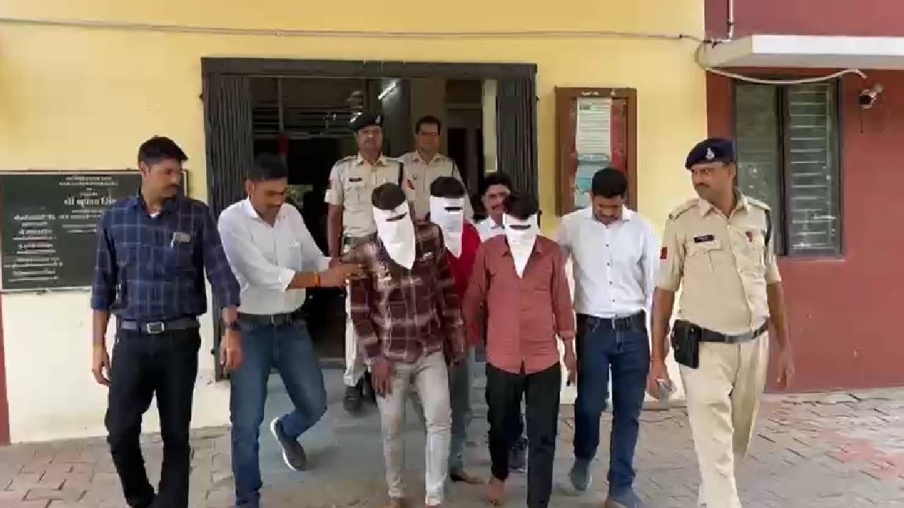 Indore: गर्लफ्रेंड के शौक पुरे करने के लिए करते थे चोरी और लूट, पुलिस ने किया गिरफ्तार