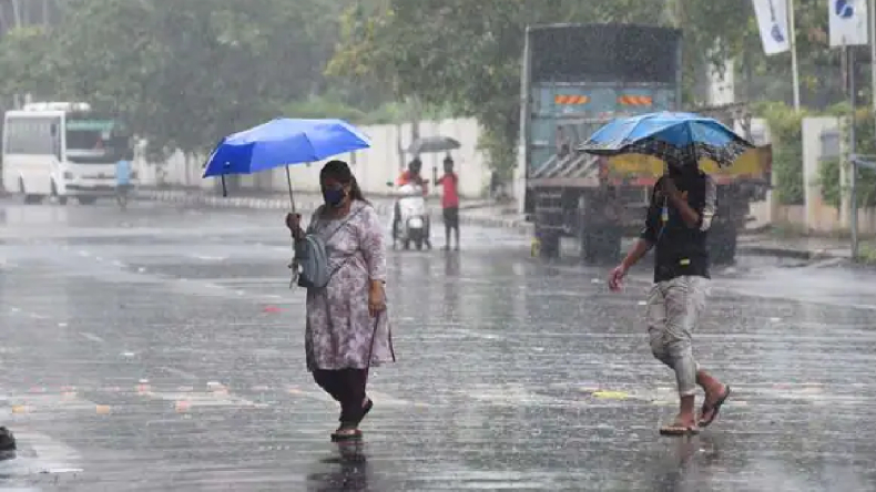 Heavy Rain in MP: भारी बारिश को लेकर मुख्यमंत्री शिवराज सिंह चौहान ने की समीक्षा बैठक, कहा-जरुरत पड़ने पर सेना और एयरफोर्स भी मौजूद