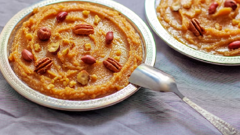 Kaddu ka Halwa: घर पर बनाएं कद्दू का हलवा, फायदे देख हो जाएंगे हैरान