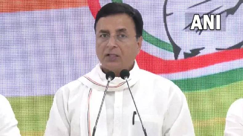 Randeep surjewala: जन आशीर्वाद यात्रा को लेकर कांग्रेस नेता रणदीप सुरजेवाला ने किया हमला, पूछा किस बात का आशीर्वाद दें?