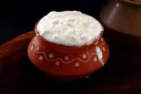 Curd benefits: दही के साथ मिलाकर खाएं ये चीजें, सेहत को मिलेंगे गजब के फायदे