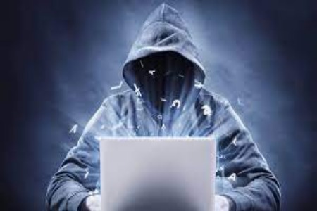 Online Fraud: मोबाइल पर एक मैसेज आया और उड़ा लिए 6 लाख, जानिए कैसे