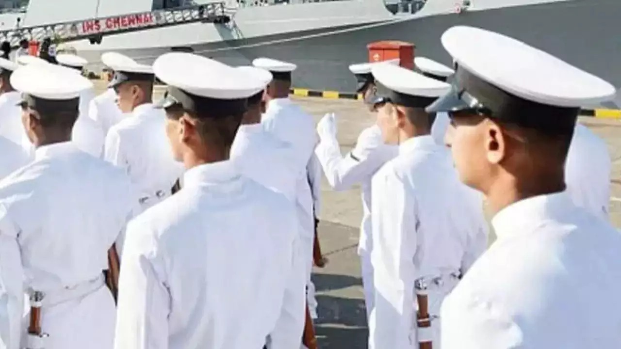 Indian navy: कतर कोर्ट ने 8 पूर्व नौसेना कर्मियों को मौत की सजा के खिलाफ भारत की अपील स्वीकारी