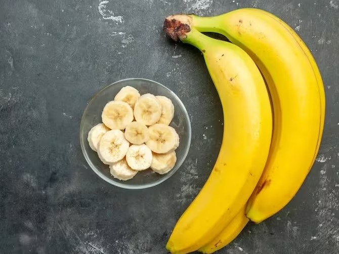 Side Effects of Banana: किडनी वाले मरीज न करें केले का सेवन, शरीर के लिए हो सकता है नुकसानदायक