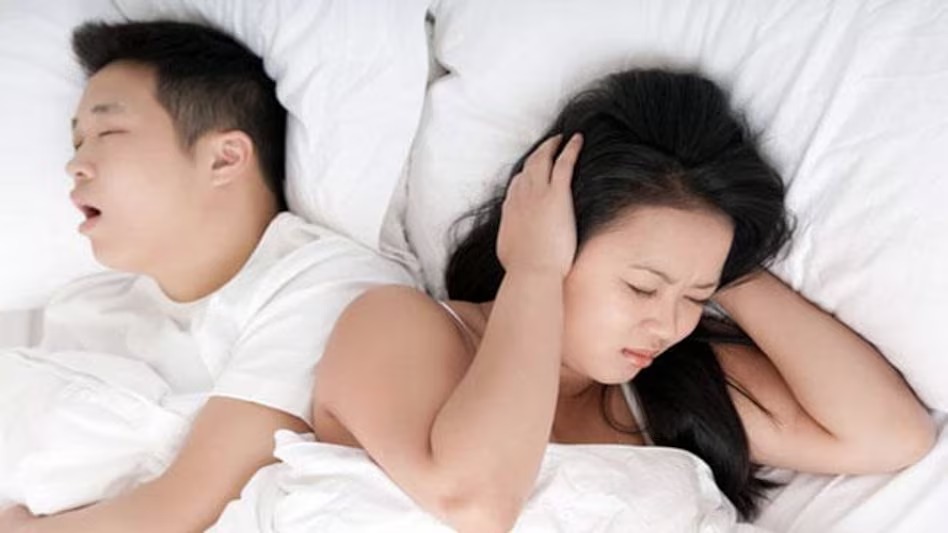 Snoring Home Remedies: खर्राटे आने की समस्या से हैं परेशान, तो अपनाएं ये घरेलू नुस्खा, दूर होगी समस्या