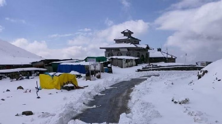 Best Place In Winters: सर्दियों में बना रहे हैं घूमने का प्लान तो इन जगहों को जरूर करें एक्सप्लोर 