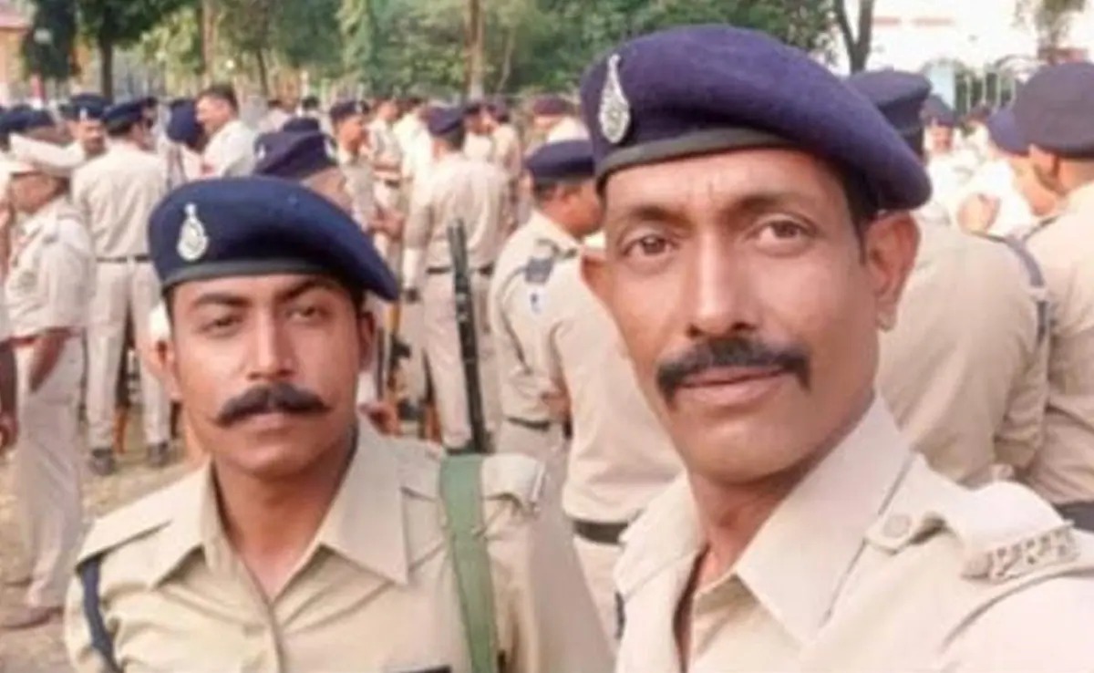 Indore Crime: इंदौर में 2 पुलिसवालों ने ड्राइवर से लूटे 14 लाख रुपये, DCP ने किया सस्पेंड