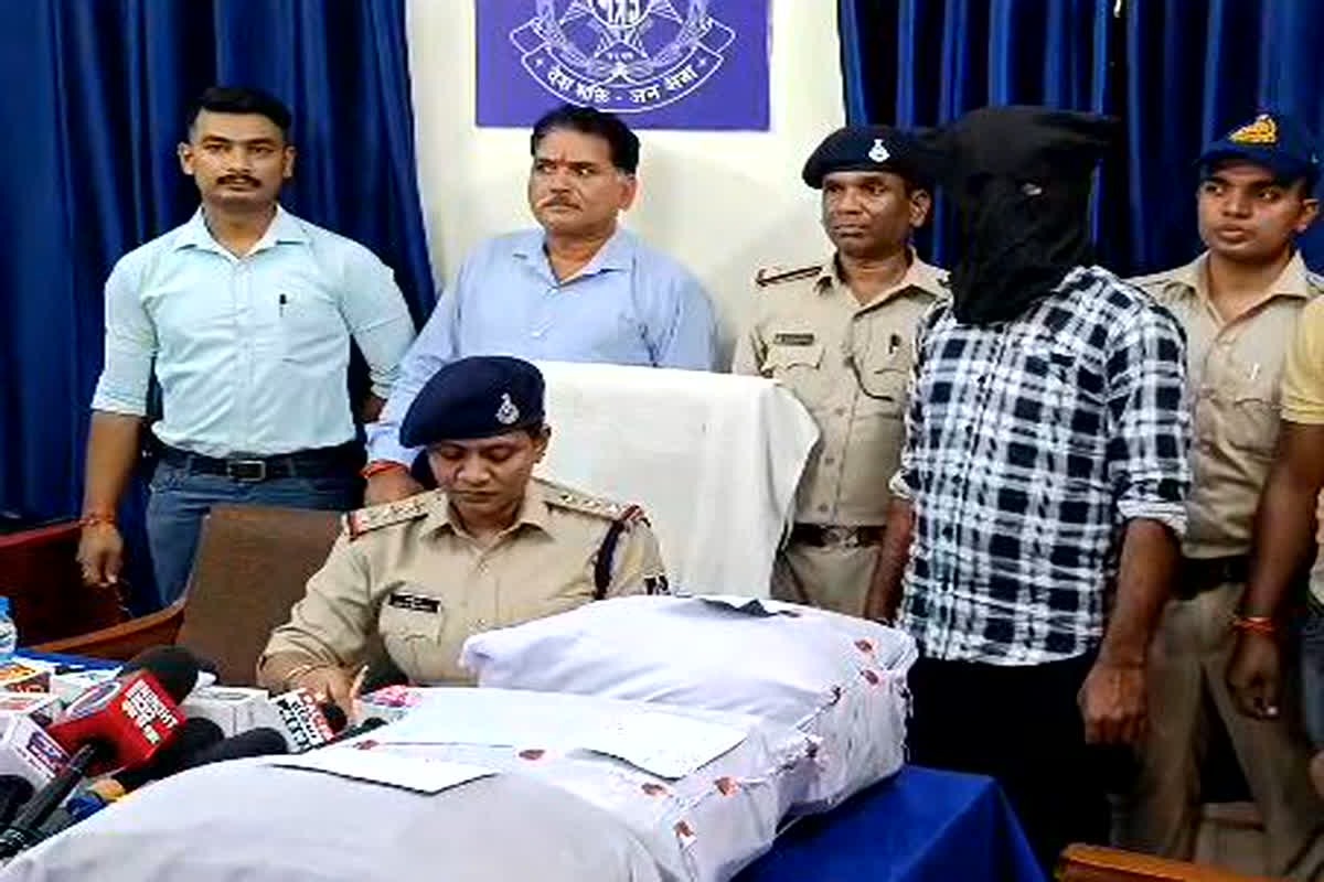 Neemuch news: नशे के तस्करों के खिलाफ पुलिस की बड़ी कार्रवाई, 2 आरोपित गिरफ्तार