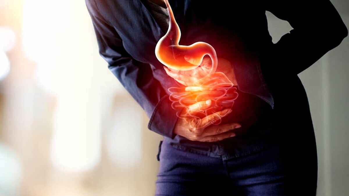 Food Not Good For Digestion: सर्दियों में इन चीजों को खाने से रहें दूर, पचाने में लग सकता है दोगुना समय