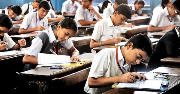 MP Board Exams: आज से 10वीं के बोर्ड एग्जाम शुरू, कैरी करें ये जरूरी डॉक्यूमेंट्स