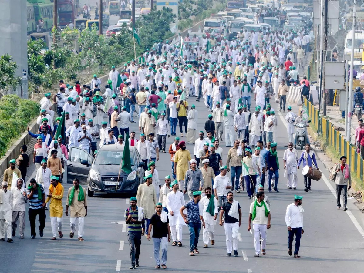 Kisan Andolan: कर्नाटक से फिल्मी स्टाइल में जा रहे थे दिल्ली किसान भोपाल में पकड़े गए, हुए नजरबंद