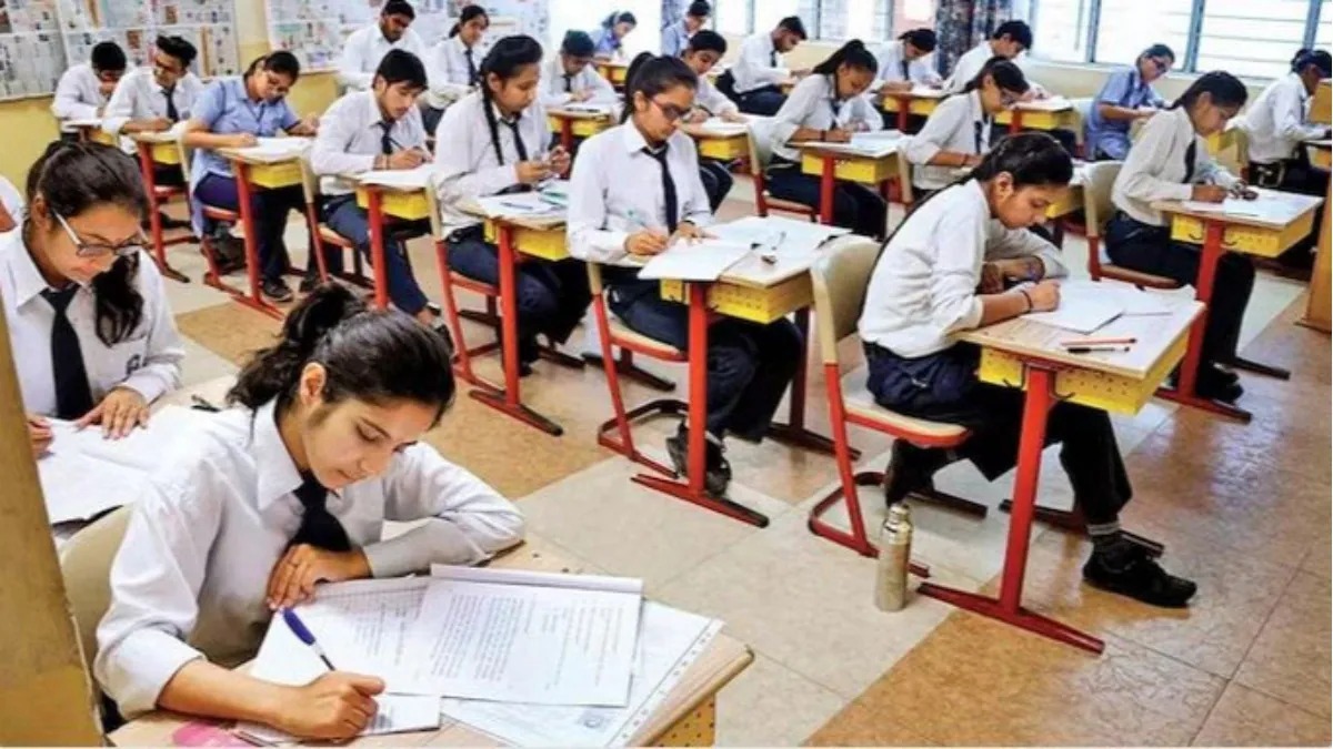 CBSE: किसान प्रोटेस्ट के कारण बदली परीक्षा की तारीख? CBSE ने बताई सच्चाई