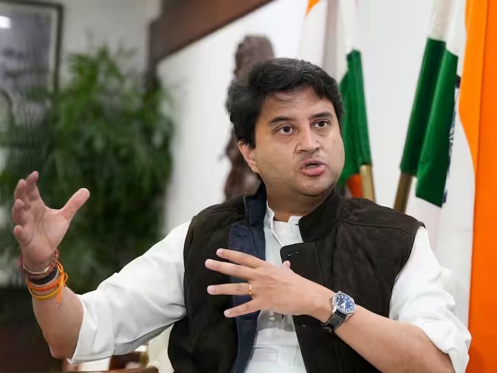 Jyotiraditya Scindia: सिंधिया ने 2024 में चुनाव लड़ने की जताई इच्छा, लोकसभा को लेकर कही ये बात