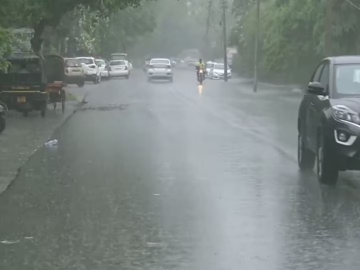 MP Weather UPdate: प्रदेश में बदला मौसम का मिजाज, कहीं धूप तो तो कहीं हो रही बारिश, जानें IMD की लेटेस्ट अपडेट