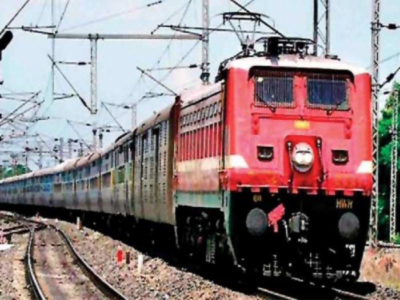 Special Train: रेलवे का बड़ा तोहफा, इन शहरों के लिए चलेंगी स्पेशल ट्रेनें 