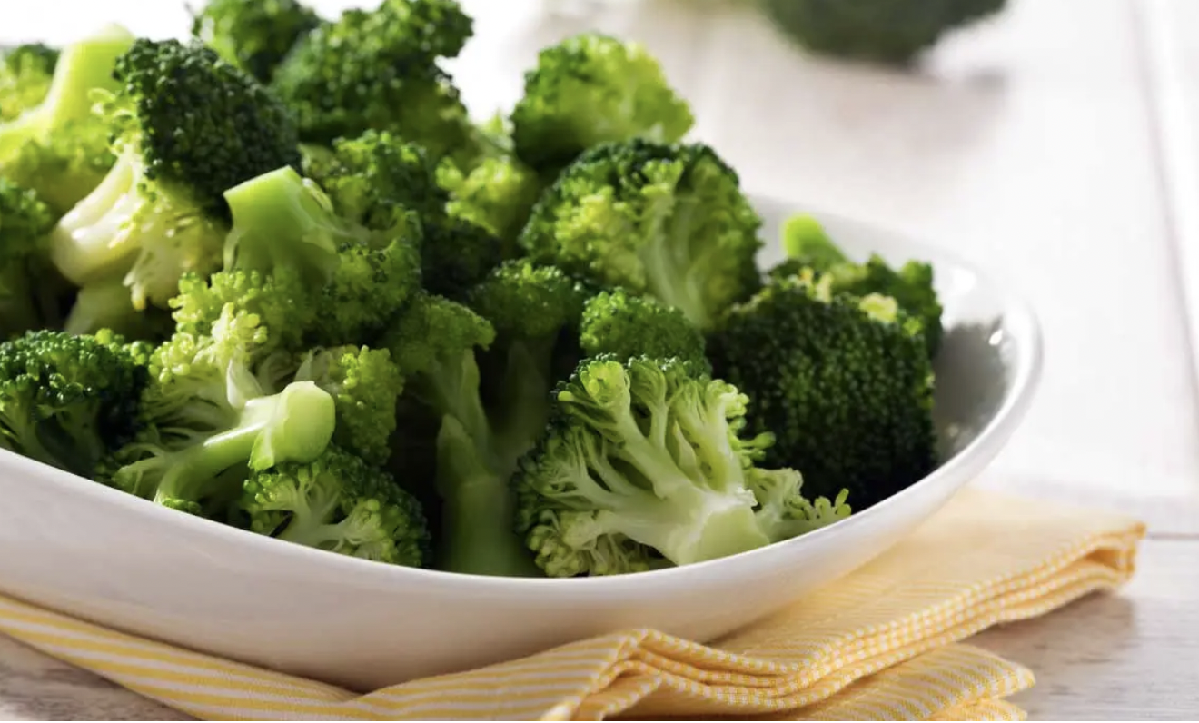 Benefits of Broccoli: कैंसर से लेकर कोलेस्ट्रॉल तक, हर बीमारी की दवा है ये सब्जी!