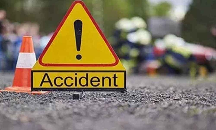 Datia Bus Accident: दतिया में बड़ा हादसा, पुलिसकर्मियों की बस पलटी, 28 घायल