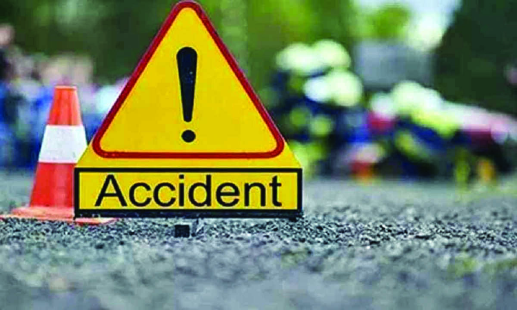 MP Accident: ट्रक और बाइक की भीषण टक्कर, नवजात की मौत, एक गंभीर रूप से घायल