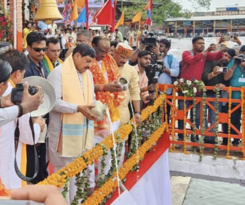 CM Mohan Yadav: मुलताई पहुंचे CM मोहन यादव, कई विकास कार्यों का उद्घाटन