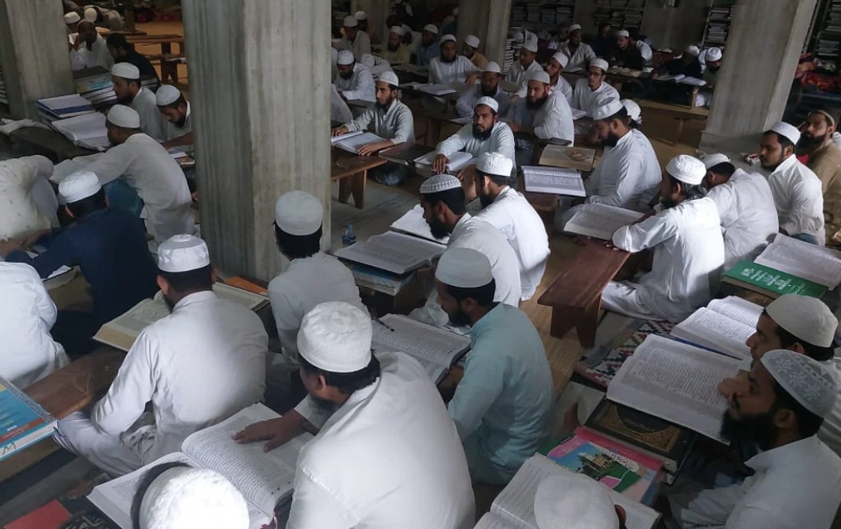 MP Madrasas: MP सरकार का बड़ा फैसला, गैर-मुस्लिम बच्चों को धार्मिक शिक्षा देने पर मदरसों की मान्यता रद्द