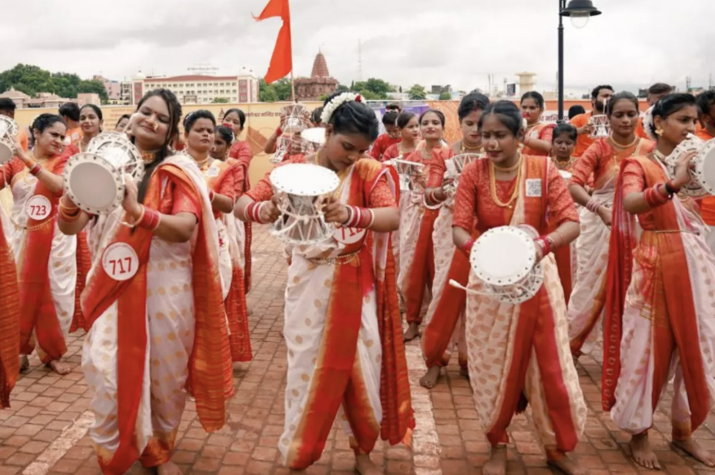 Ujjain World Record: महाकाल की नगरी में एक साथ 1500 लोगों ने बजाया डमरू, बनाया वर्ल्ड रिकॉर्ड