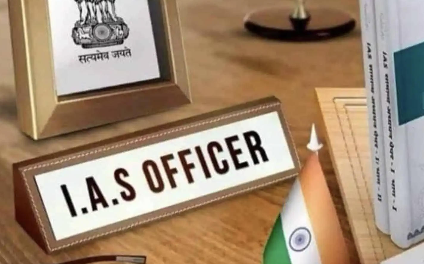 IAS Transfer: मध्य प्रदेश में आधी रात को प्रशासनिक फेरबदल, 26 IAS अधिकारियों का ट्रांसफर