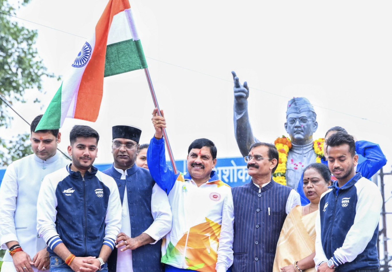 MP Tiranga Yatra: CM मोहन यादव ने किया ‘तिरंगा यात्रा’ का शुभारंभ, ओलंपियन विवेक सागर और ऐश्वर्य प्रताप भी शामिल